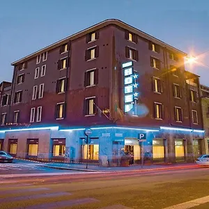 Hotel Piccolo, Milão
