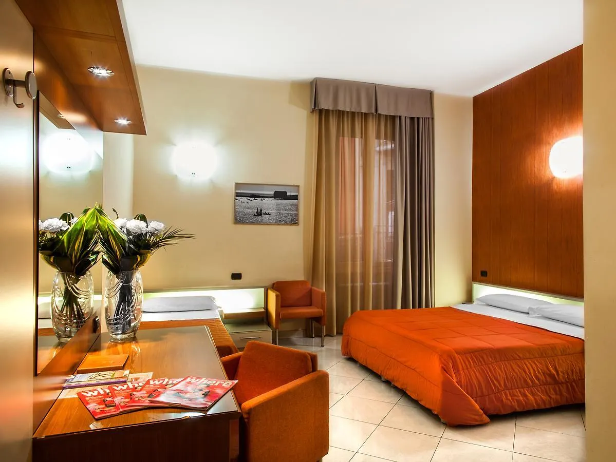 Hotel Del Corso Milan 3*,
