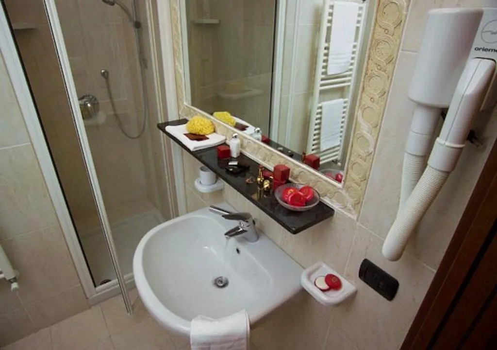 Hotel Del Corso Milan 3*,  Italy